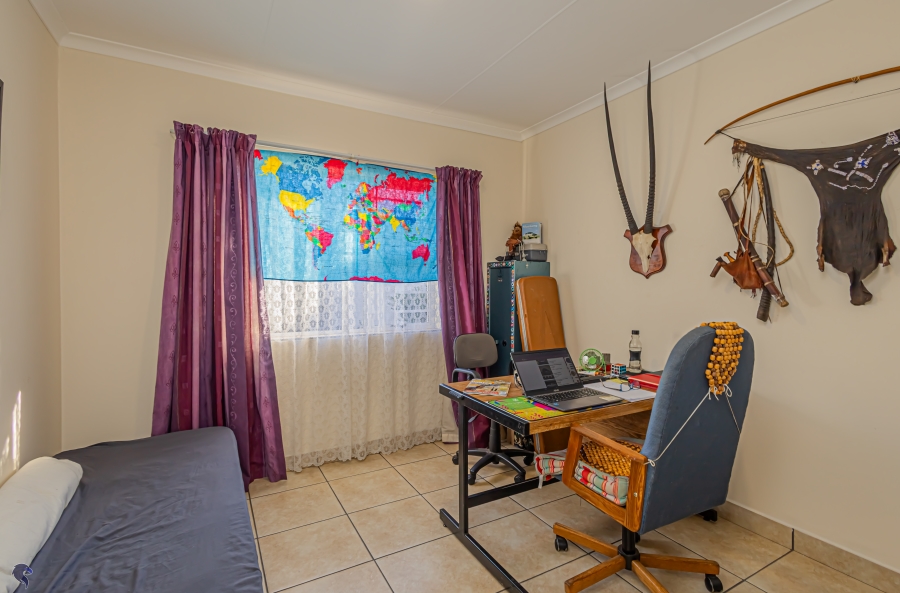 4 Bedroom Property for Sale in Country Club Western Cape